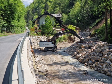 Črna (1)
